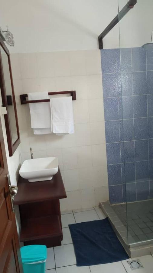 Residence Romiace Kribi Buitenkant foto