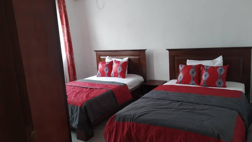 Residence Romiace Kribi Buitenkant foto